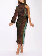 Load image into Gallery viewer, Elegant Elizabeth Gown
