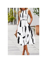 Load image into Gallery viewer, B&W Ruffled Dress