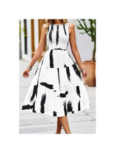 Load image into Gallery viewer, B&W Ruffled Dress