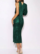 Load image into Gallery viewer, Elegant Elizabeth Gown