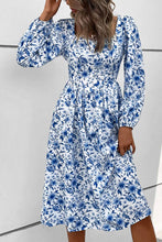 Load image into Gallery viewer, Square Neck Elastic Waist Floral Dress
