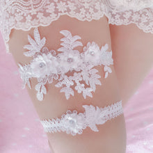 Load image into Gallery viewer, Floris Garters
