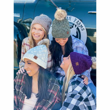 Load image into Gallery viewer, Chunky Braided Beanie HAT7384
