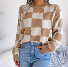 Load image into Gallery viewer, Color Block Sweater
