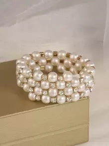 Pearl swirl bracelet
