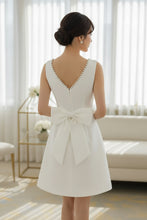 Load image into Gallery viewer, Pearl Beaded Bow Dresses
