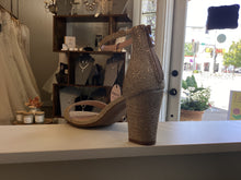 Load image into Gallery viewer, TOP MODA HEEL
