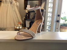Load image into Gallery viewer, TOP MODA HEEL

